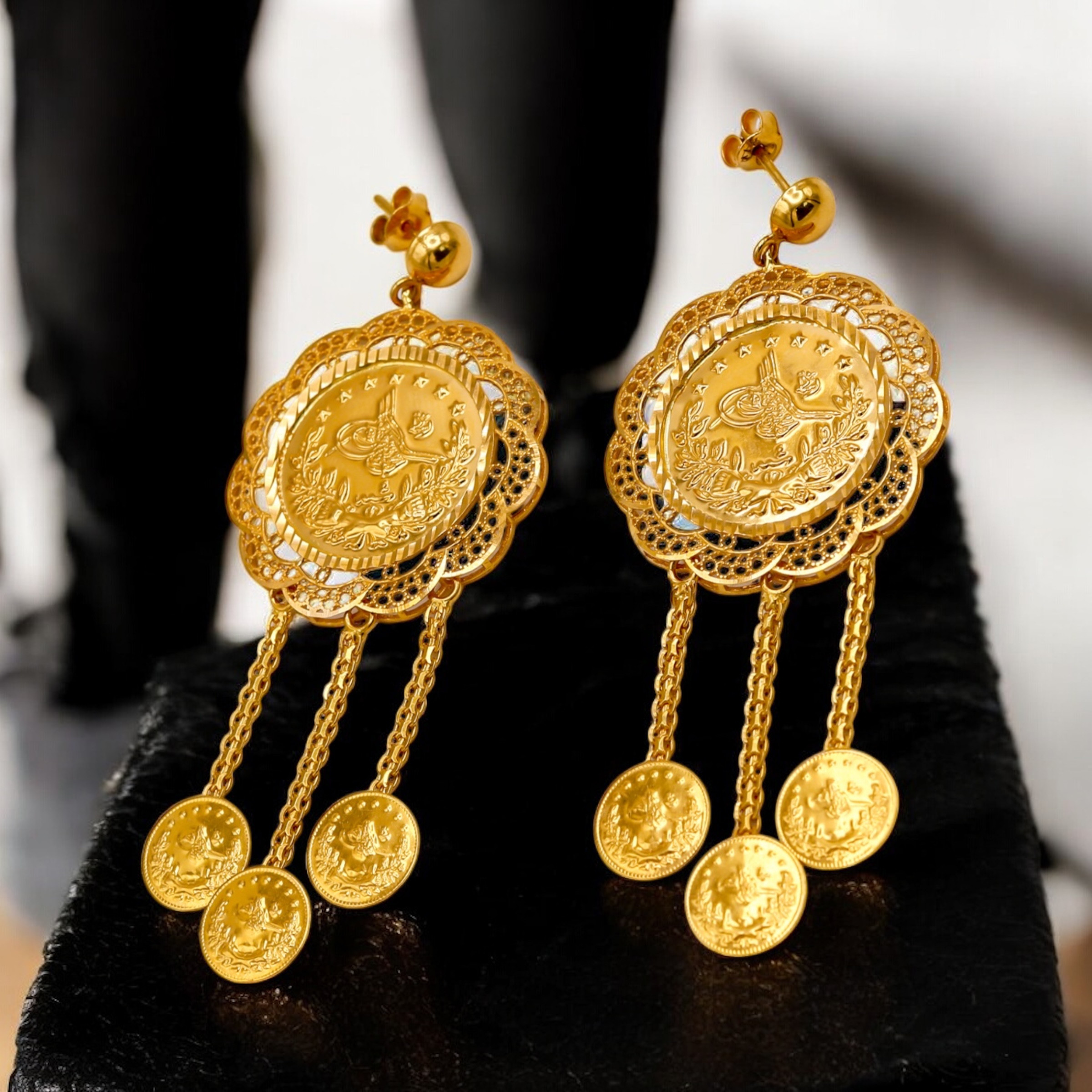 BOUCLES D OREILLES