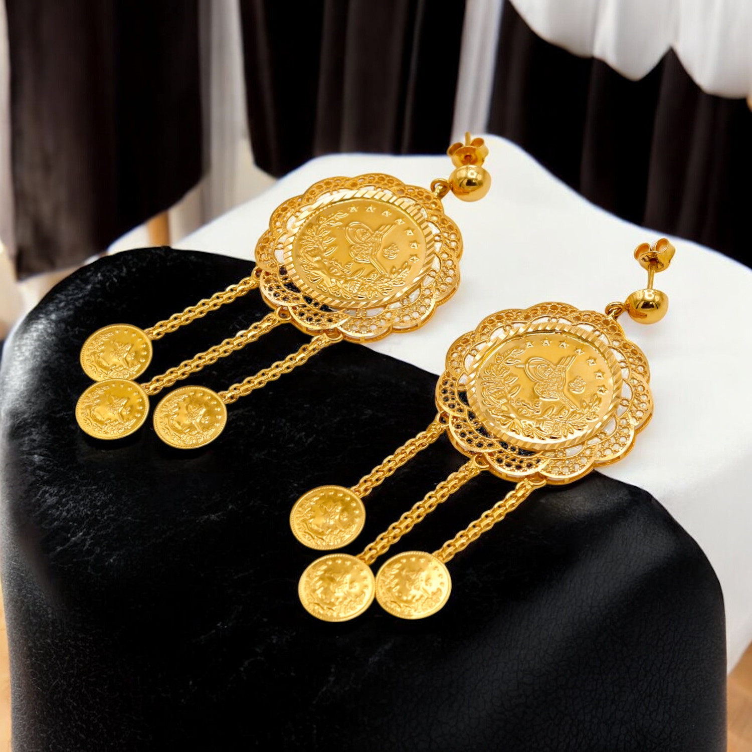 BOUCLES D OREILLES