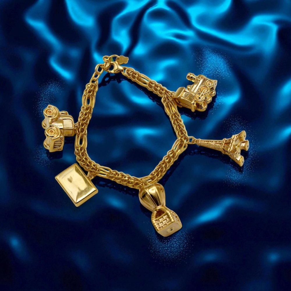 BRACELET