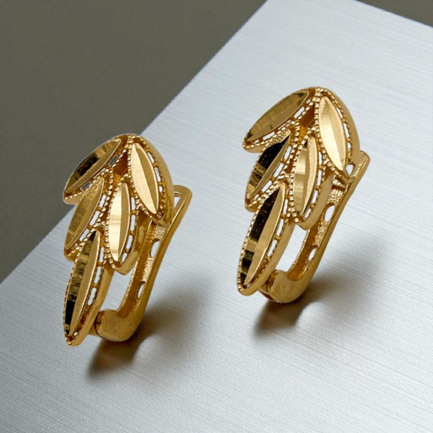 BOUCLES D OREILLES