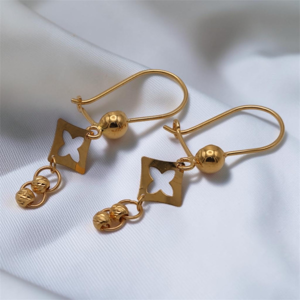 BOUCLES D OREILLES