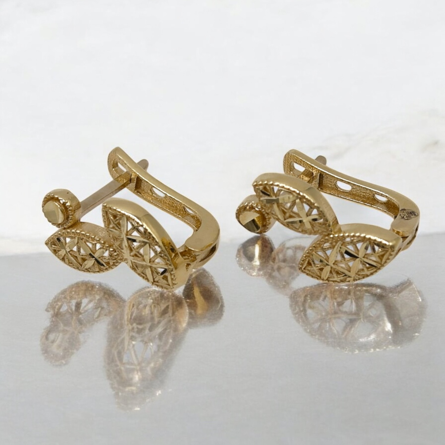 BOUCLES D OREILLES