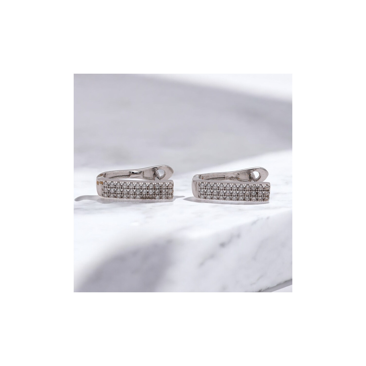 BOUCLES D OREILLES