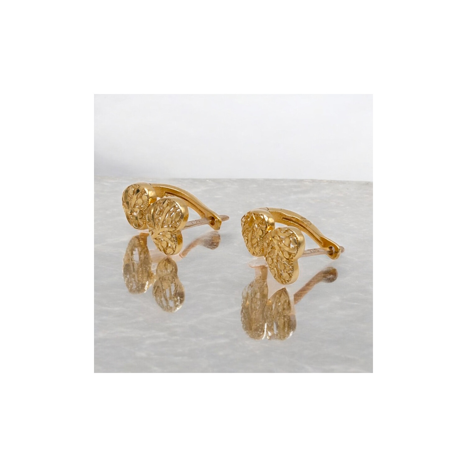 BOUCLES D OREILLES