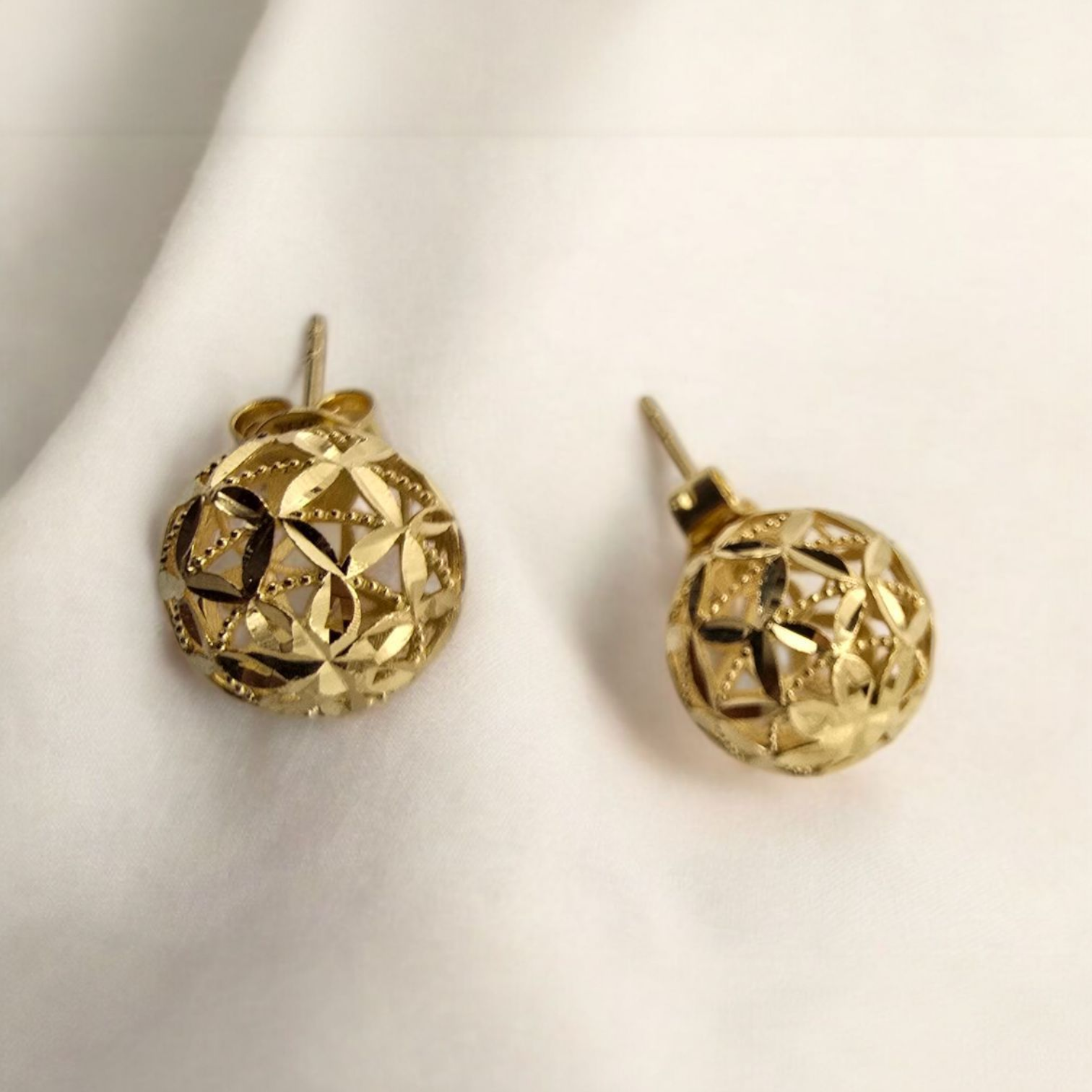 BOUCLES D OREILLES