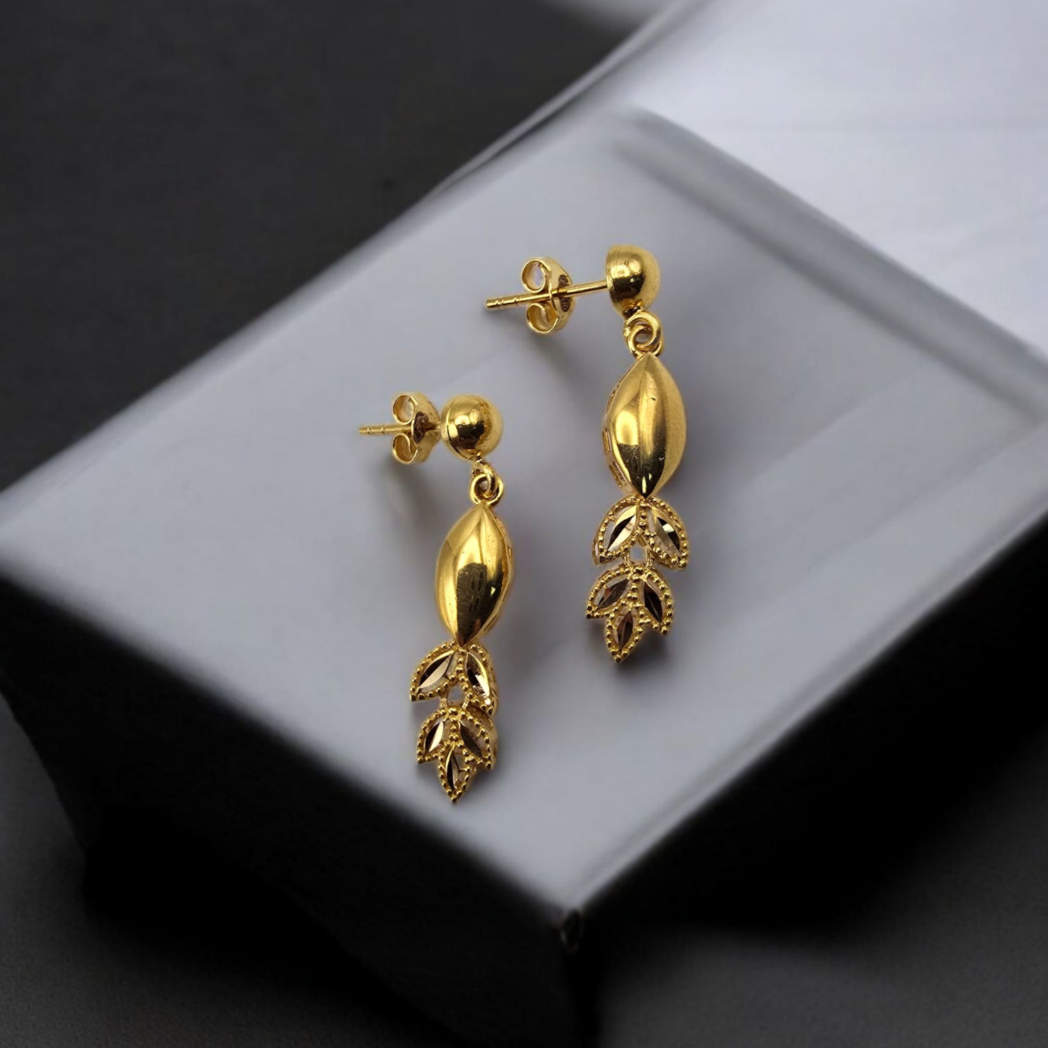 BOUCLES D OREILLES