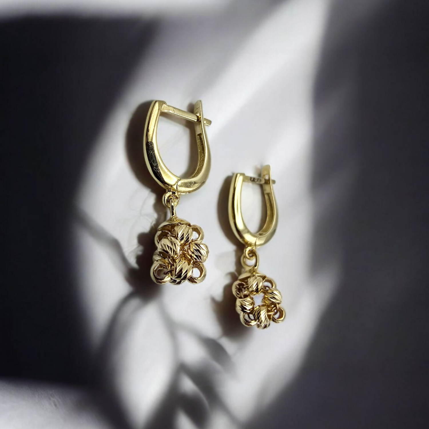 BOUCLES D OREILLES